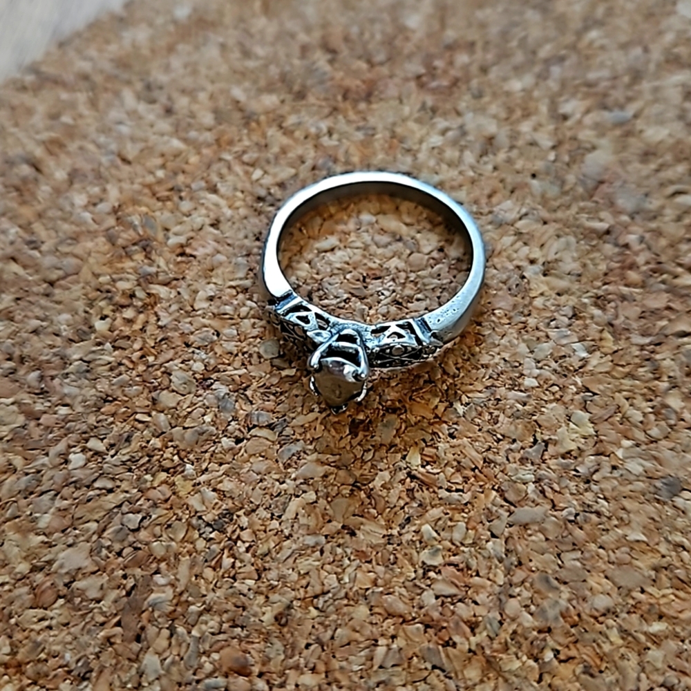 Dylanlex Vintage Silver Statement Ring Size 6